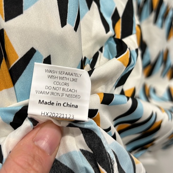 Vibrant Geo Print Tunic Dress - Picture 6 of 7